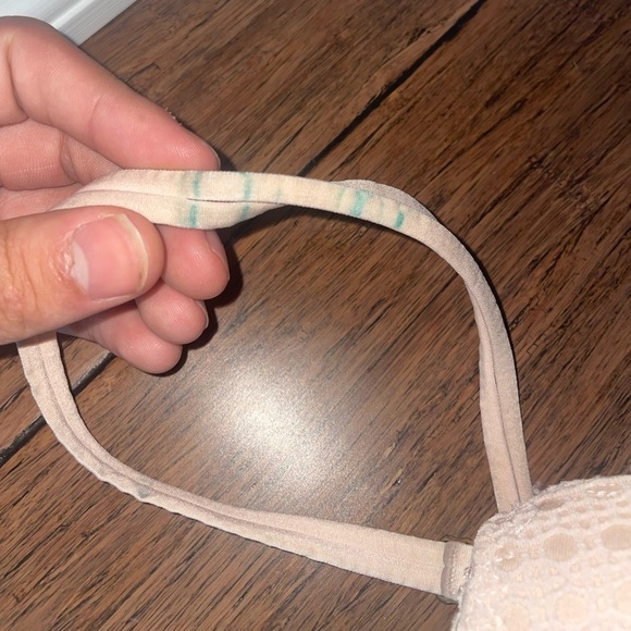 Victoria’s Secret very sexy push up - Picture 3 of 16